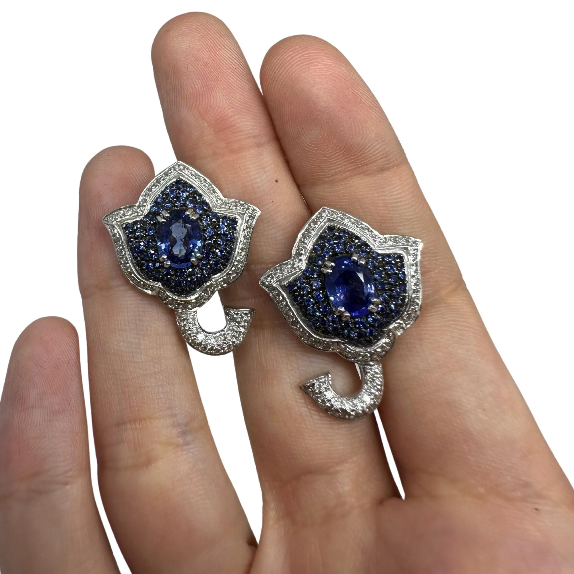 18k White Gold Diamond and Sapphire Earrings