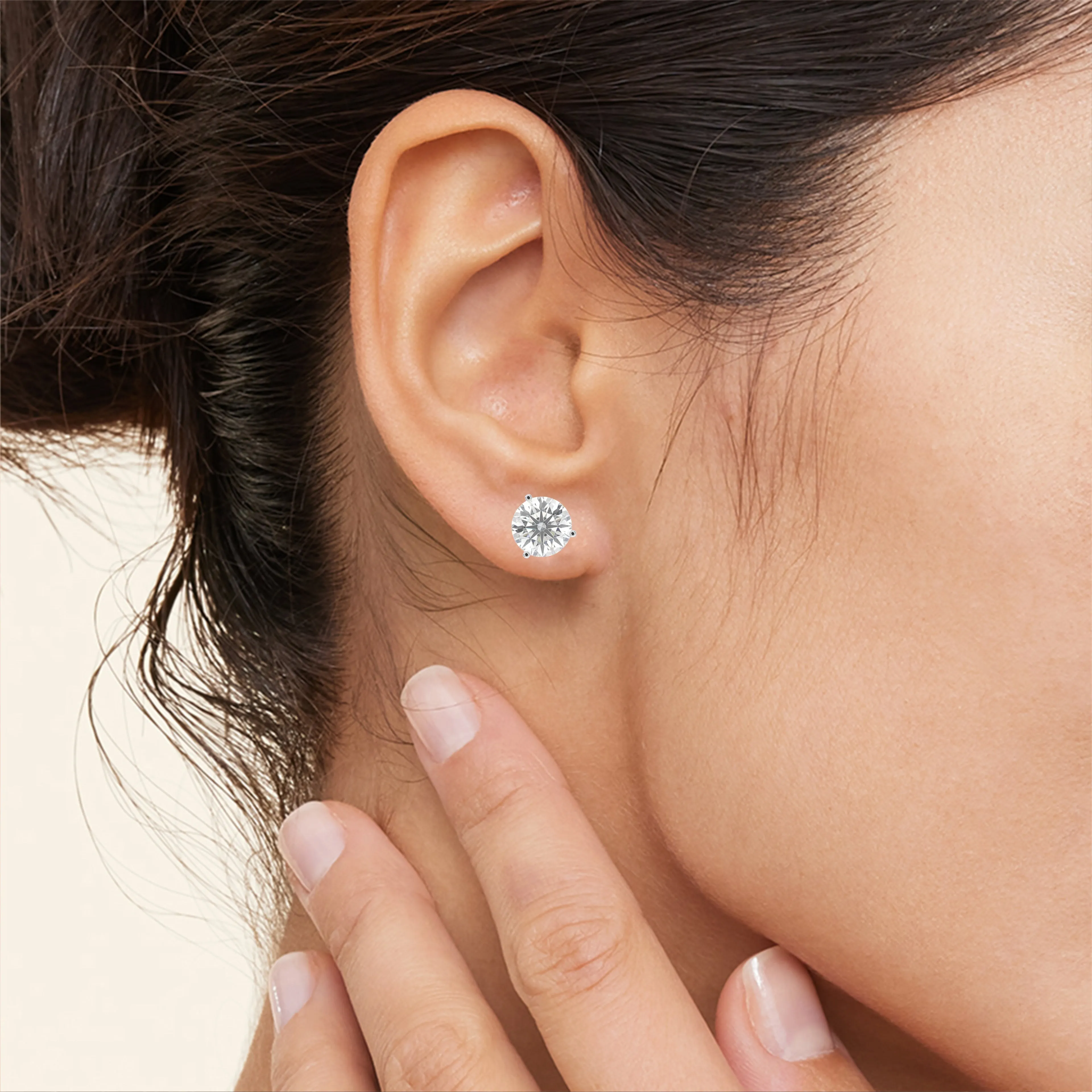 3-Prong Round Martini Stud Earrings