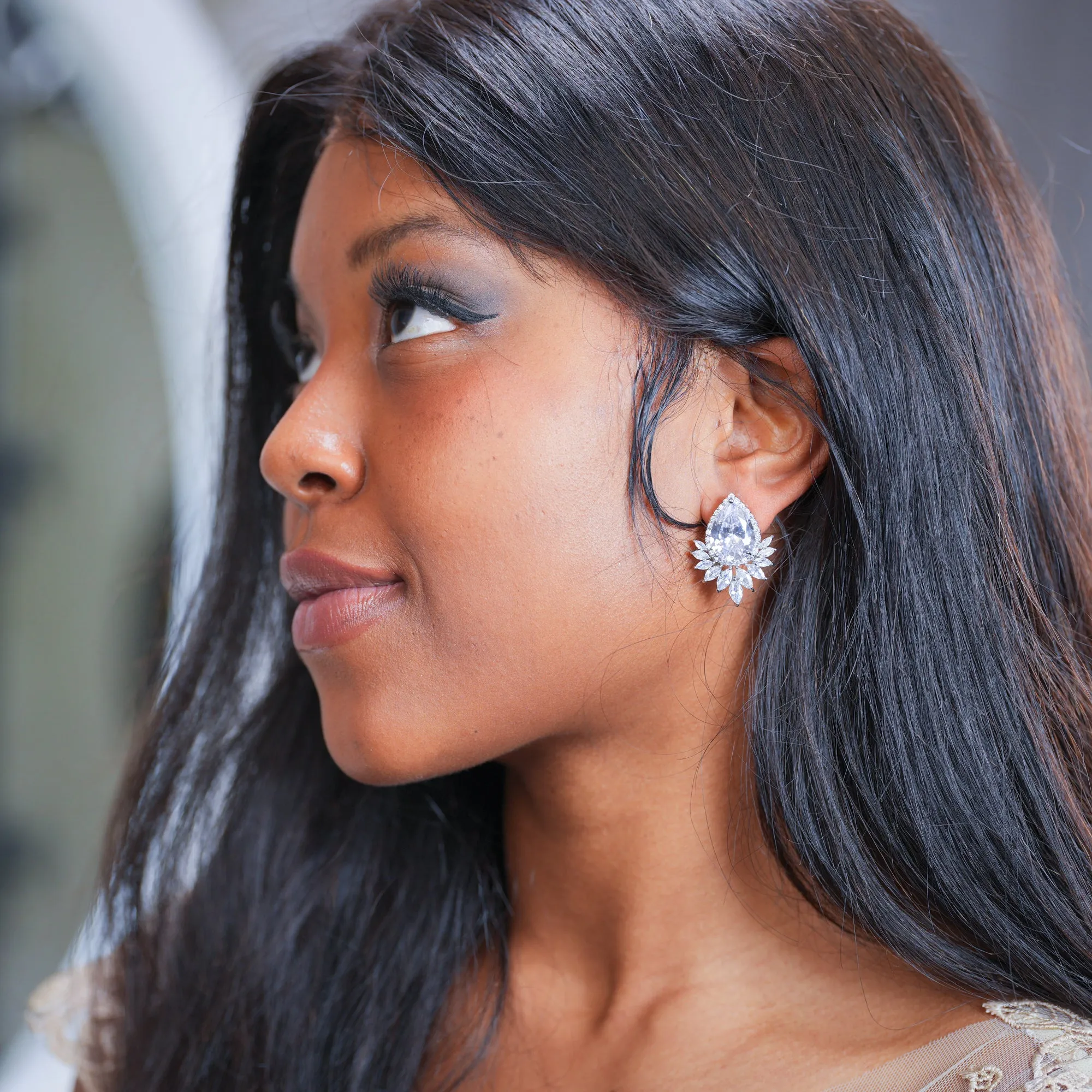 Anna - Crystal Stud Earrings