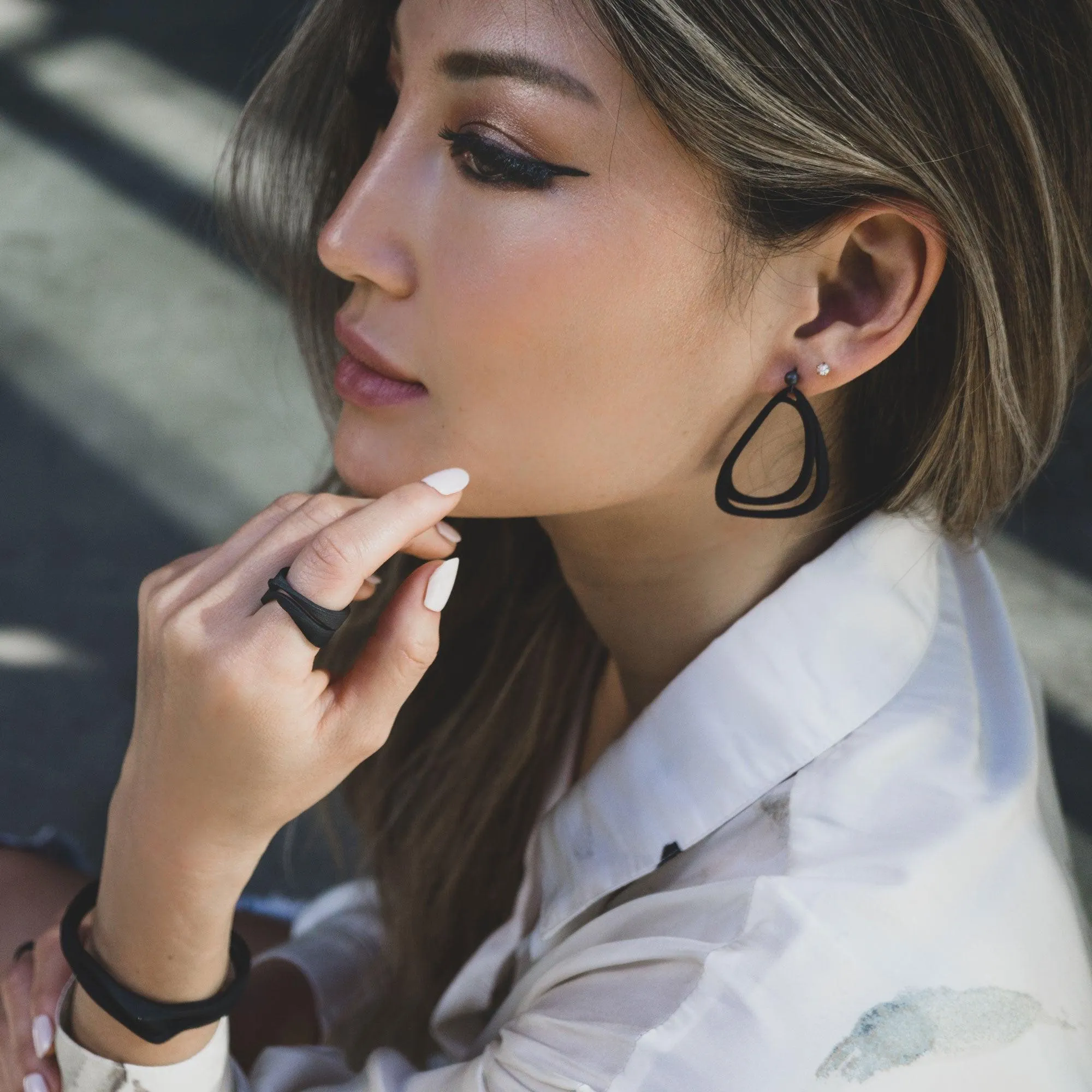 Aura Carbon