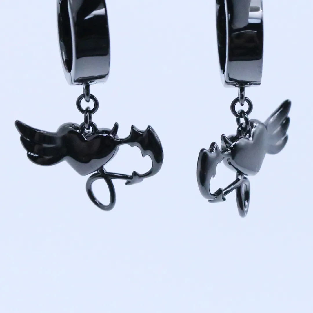 Black Heart Pendant Cuff Earrings
