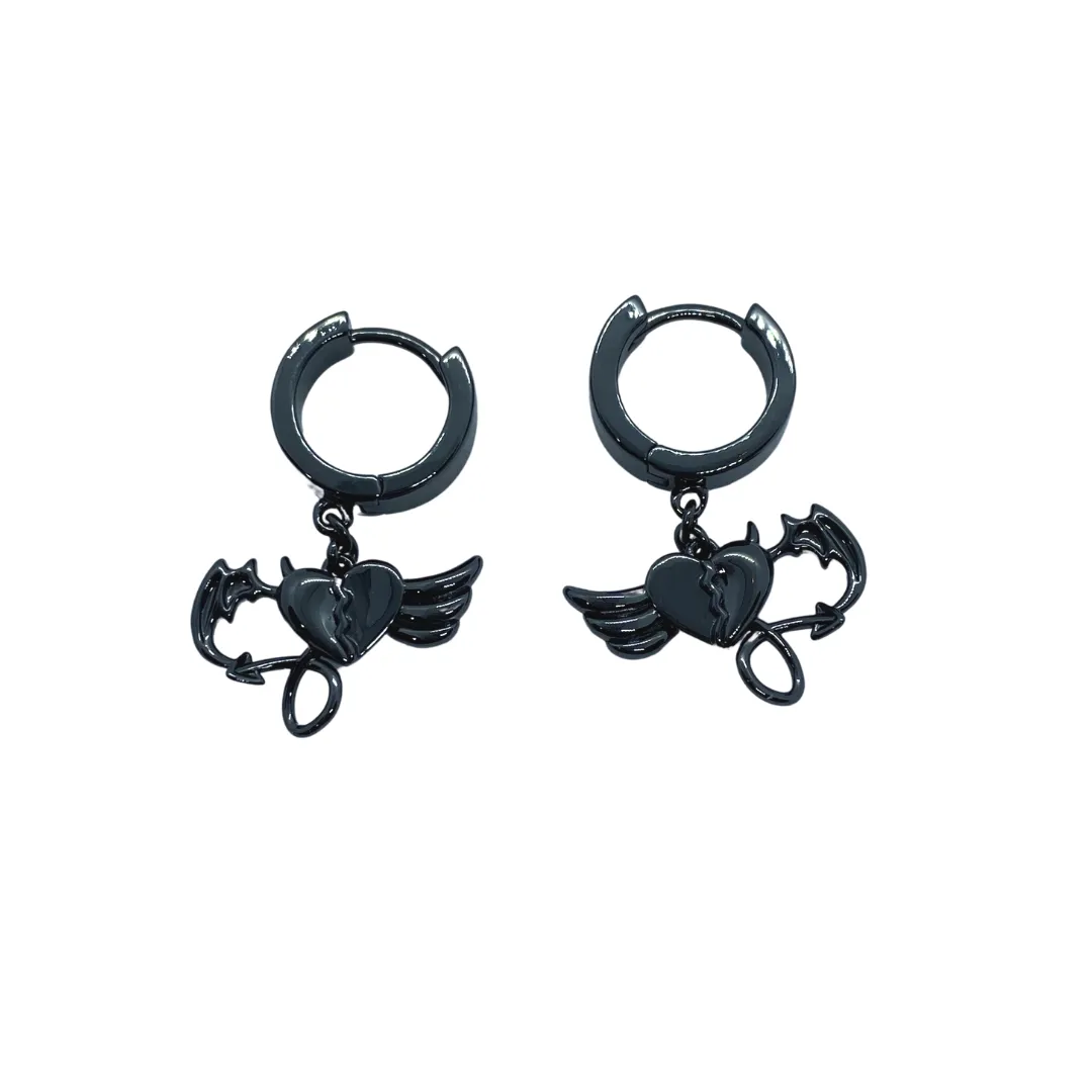 Black Heart Pendant Cuff Earrings