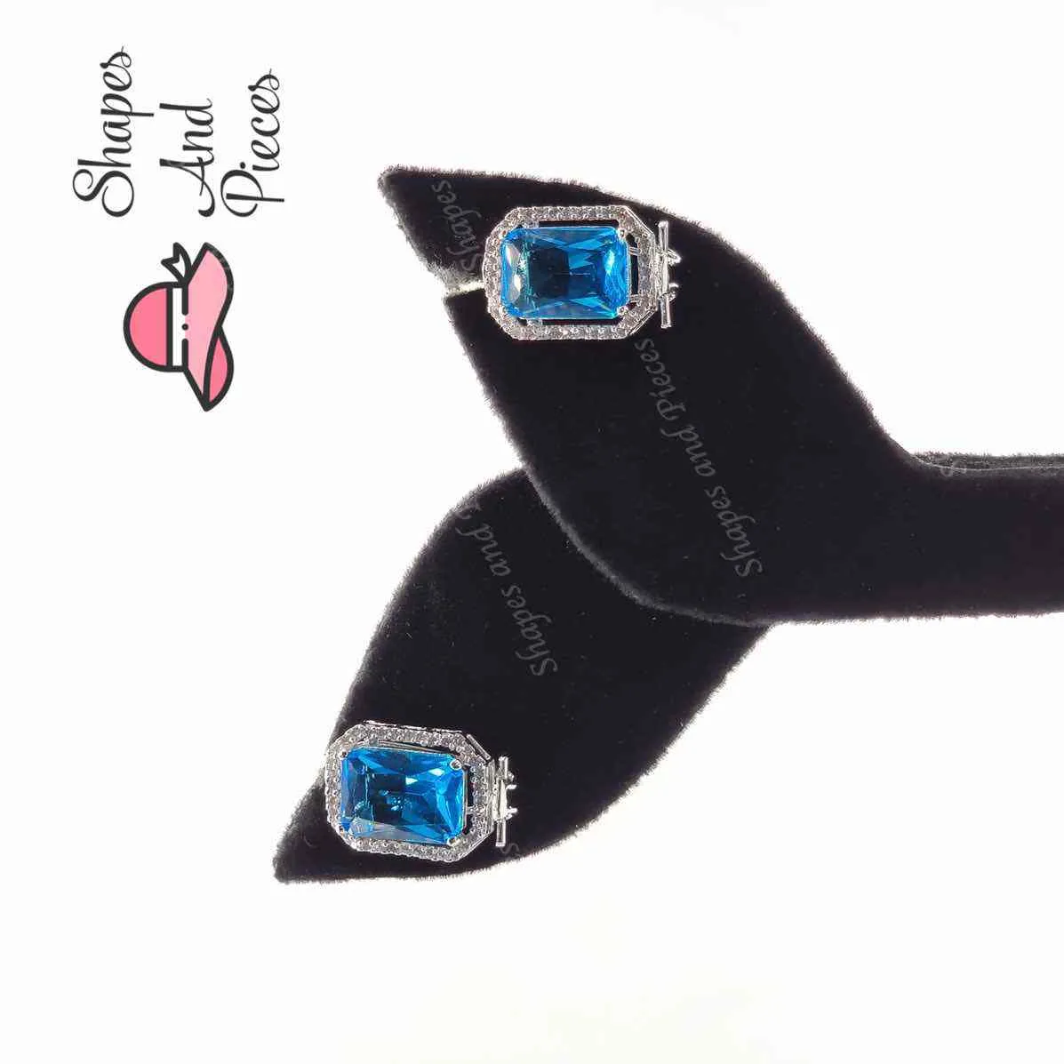 Chloena Earrings