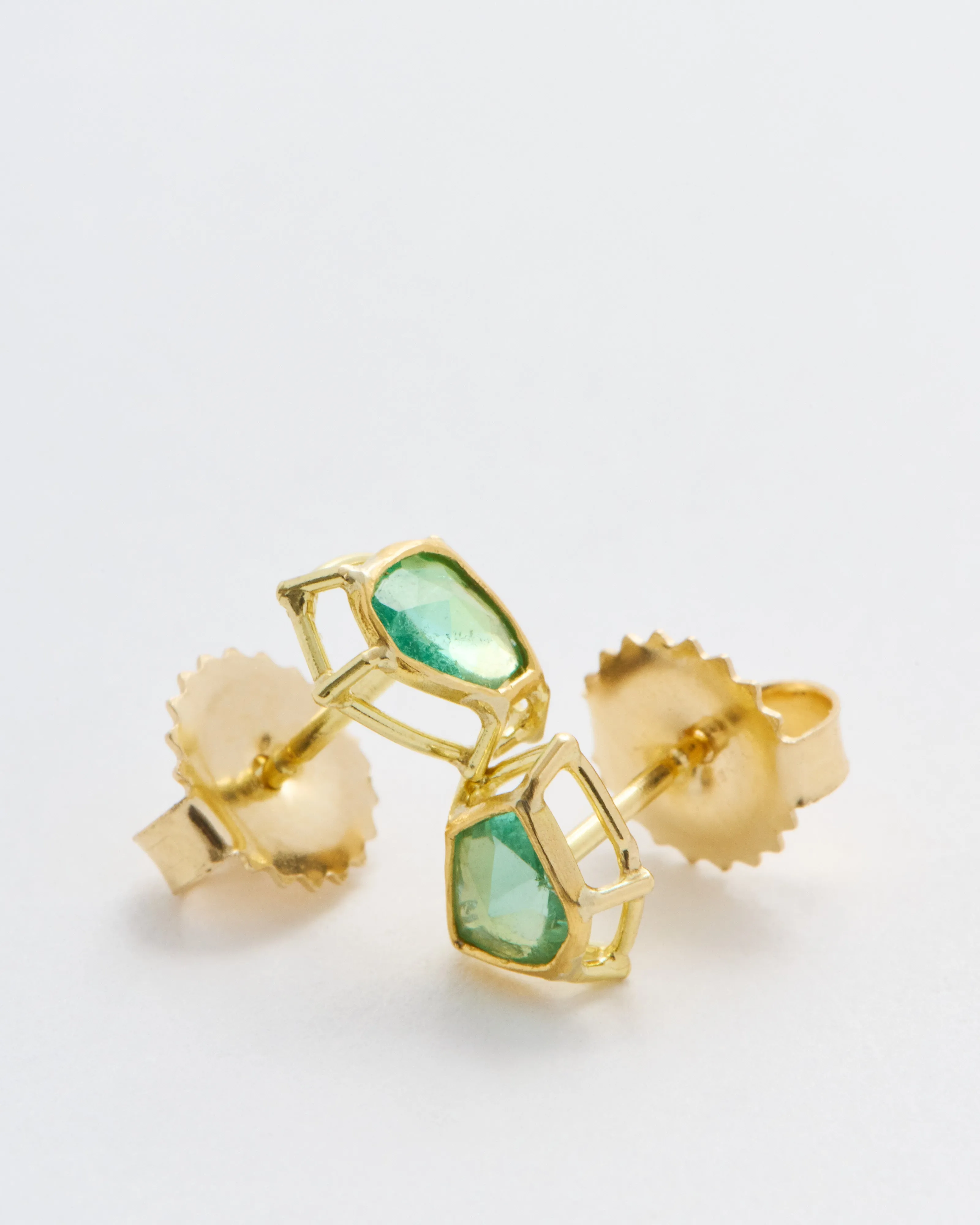 columbian emerald earrings
