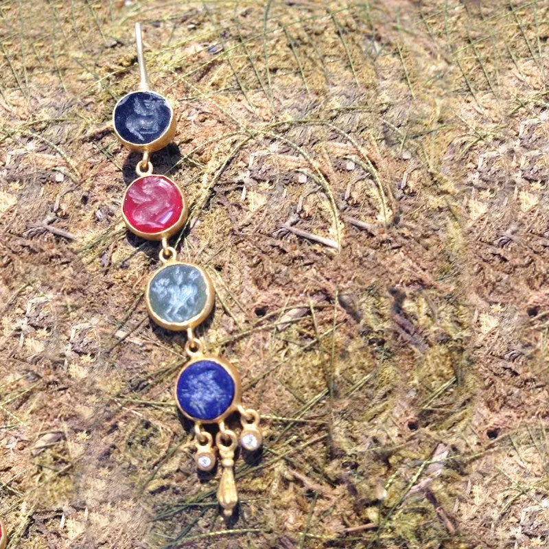 Dangling 24k earrings with JADE/ AGATE / lapis 24K