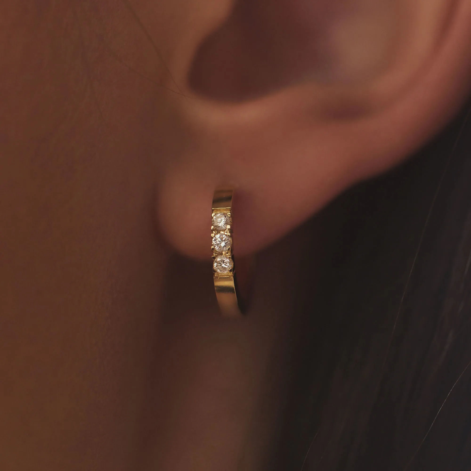 De la Paix Madeline 14 karat gold hoop earrings with diamond 0.15 carat