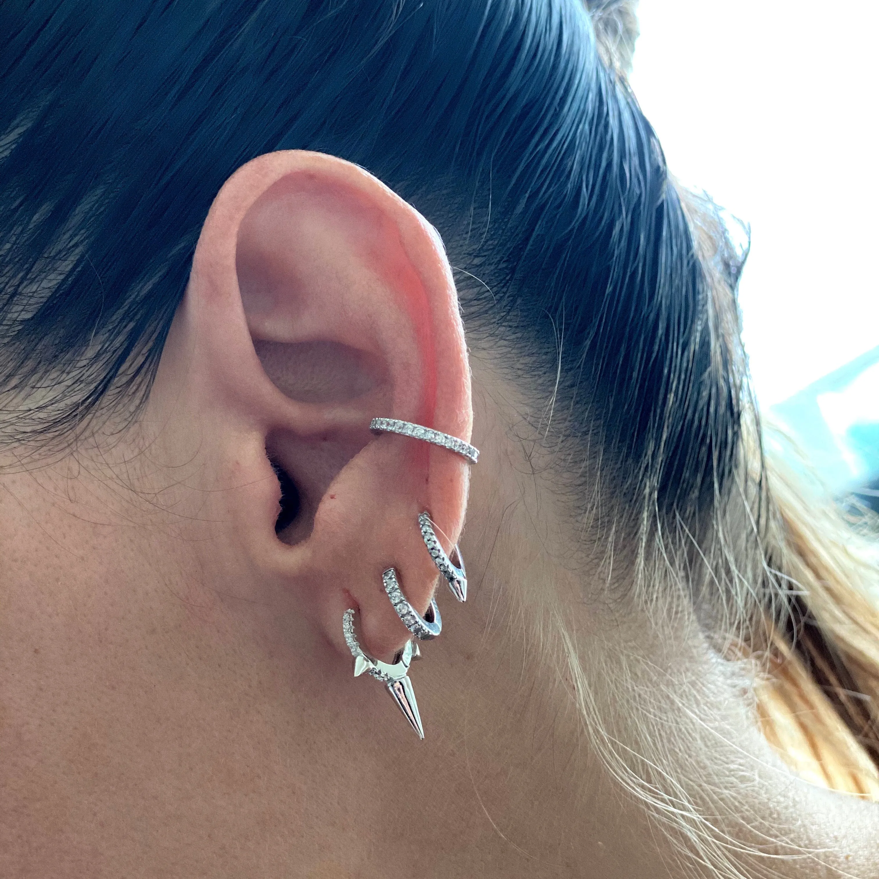 EAR PARTY SET - 3 & 2 HOLES