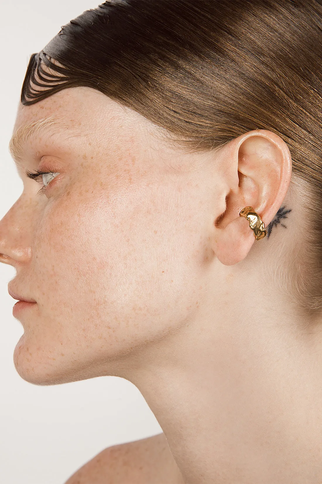 Earth Mini Ear Cuff
