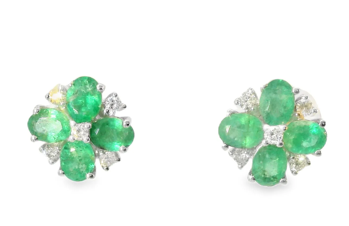 Elegant Estate 14K White Gold Emerald Diamond Flower Floral Stud Earrings
