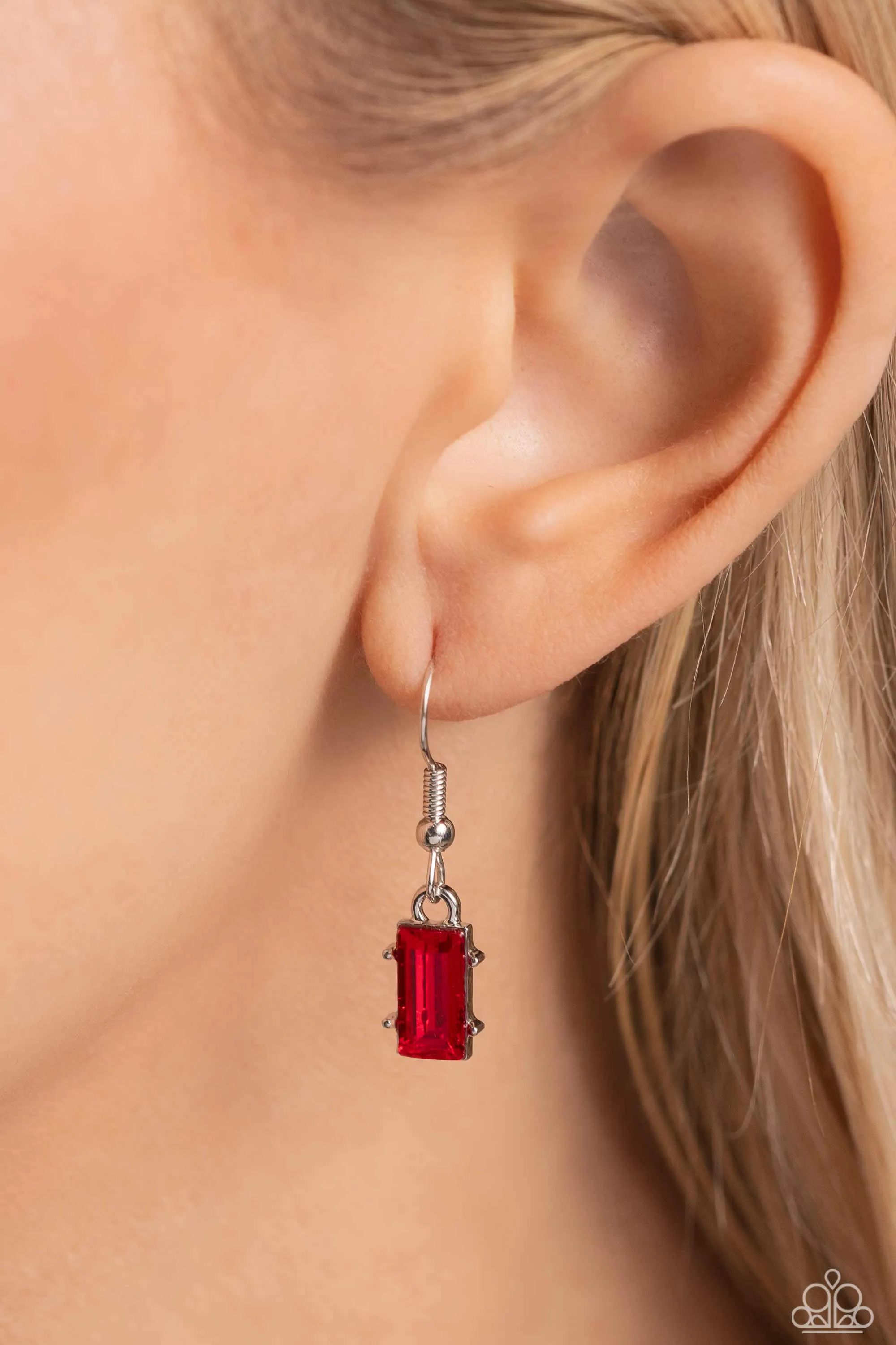 Elite Emeralds Red Necklace Paparazzi