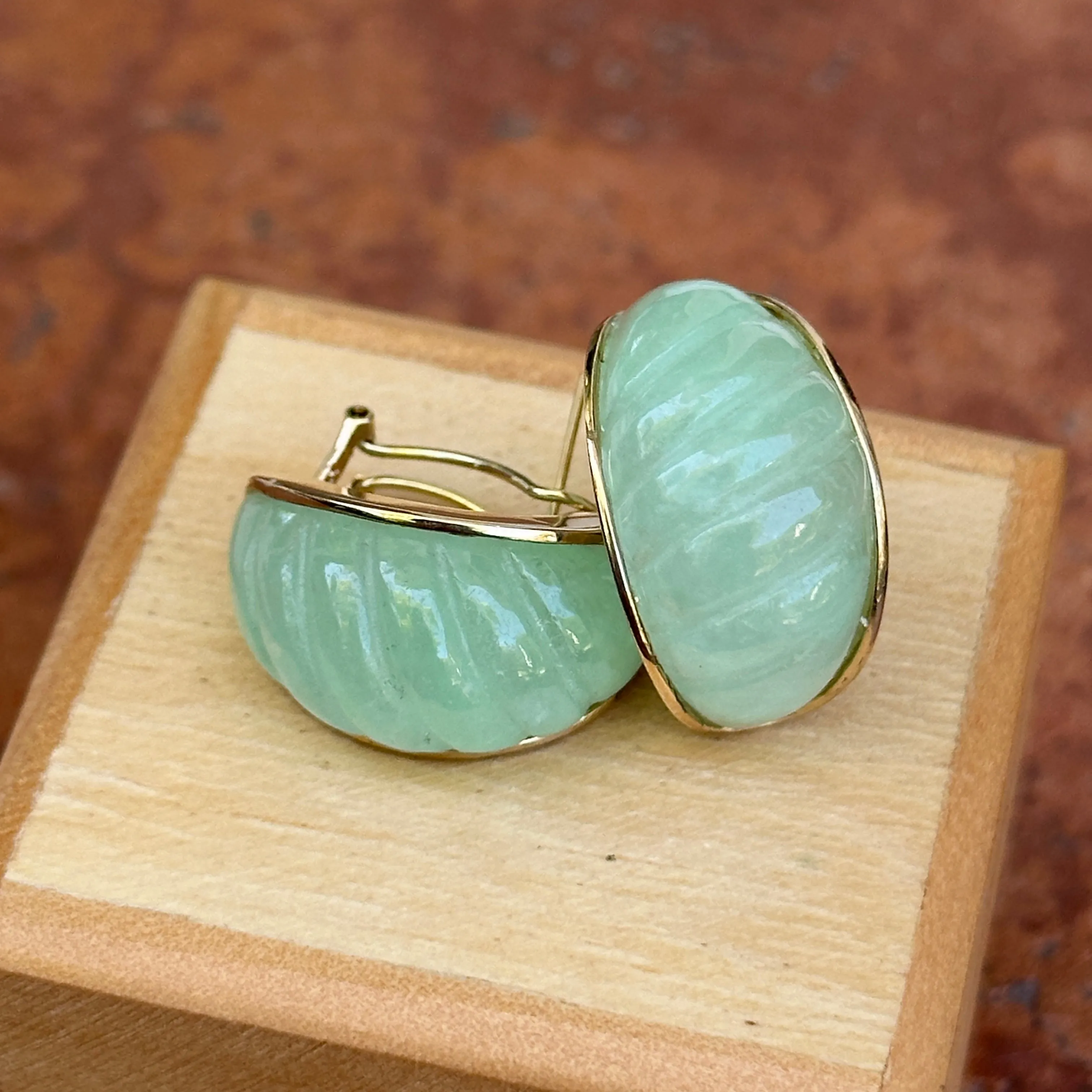 Estate 14KT Yellow Gold Jade Oval Ribbed Half-Hoop Omega Back Earrings