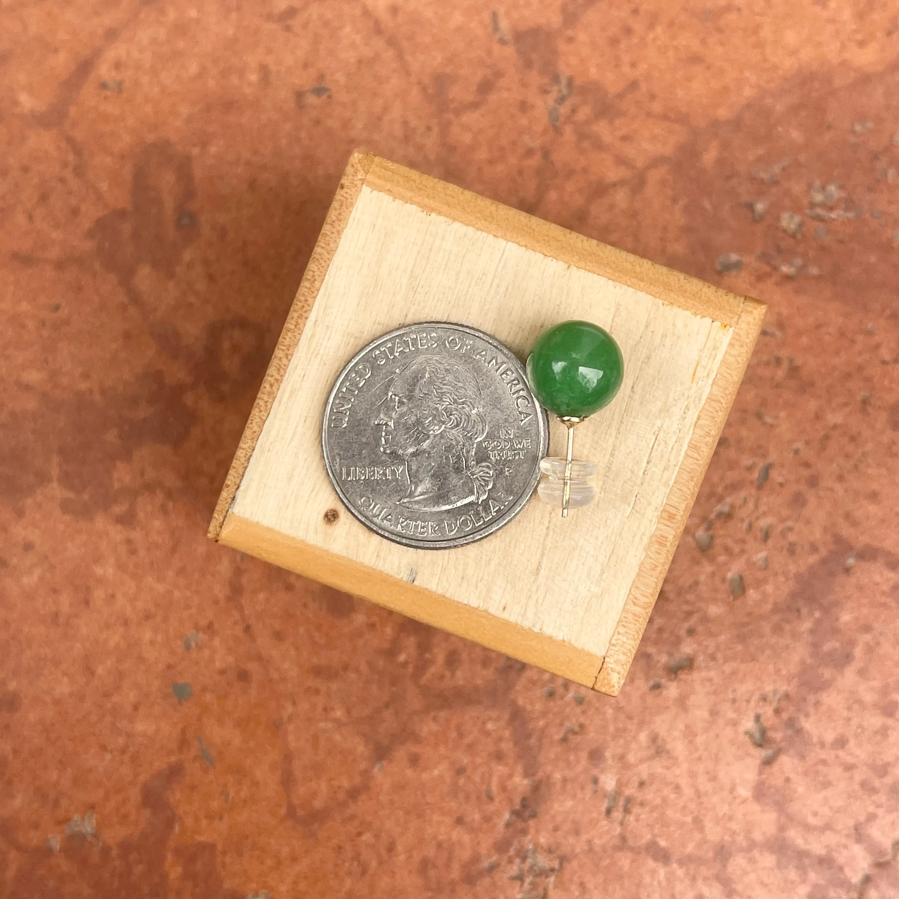 Estate 14KT Yellow Gold Spinach Jade Ball Post Earrings 10mm