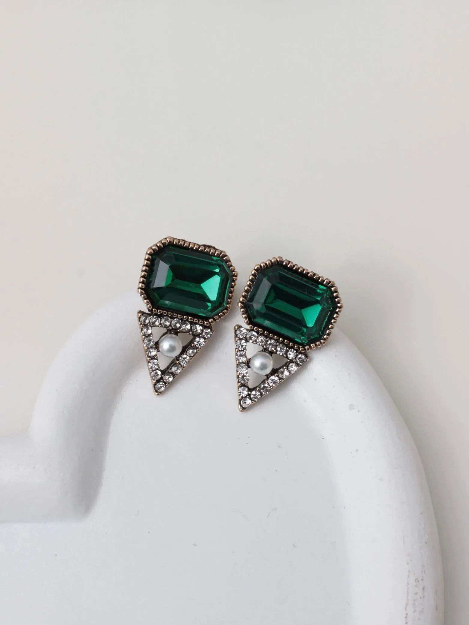 JCEarrings-21-CL