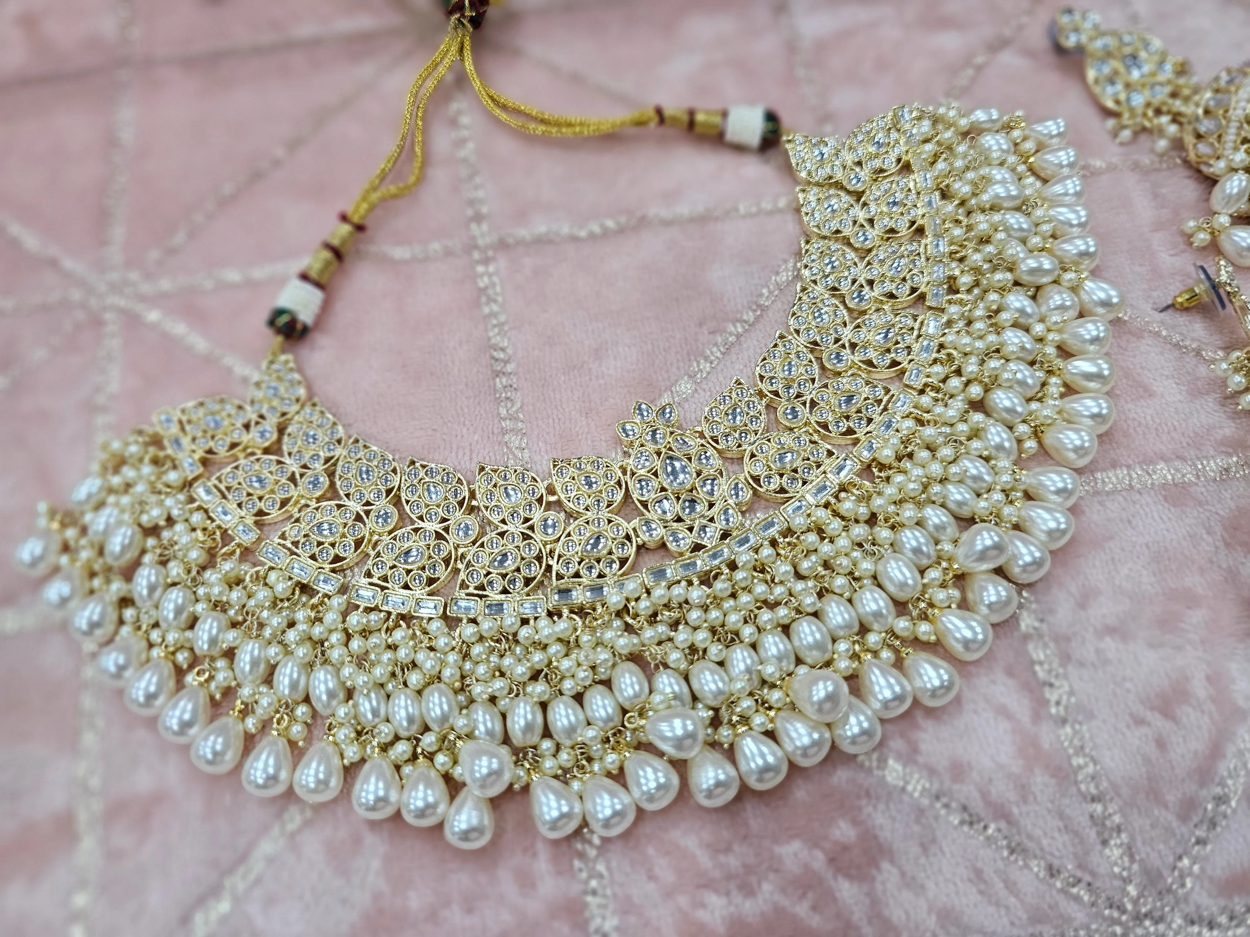 Kundan Necklace Set