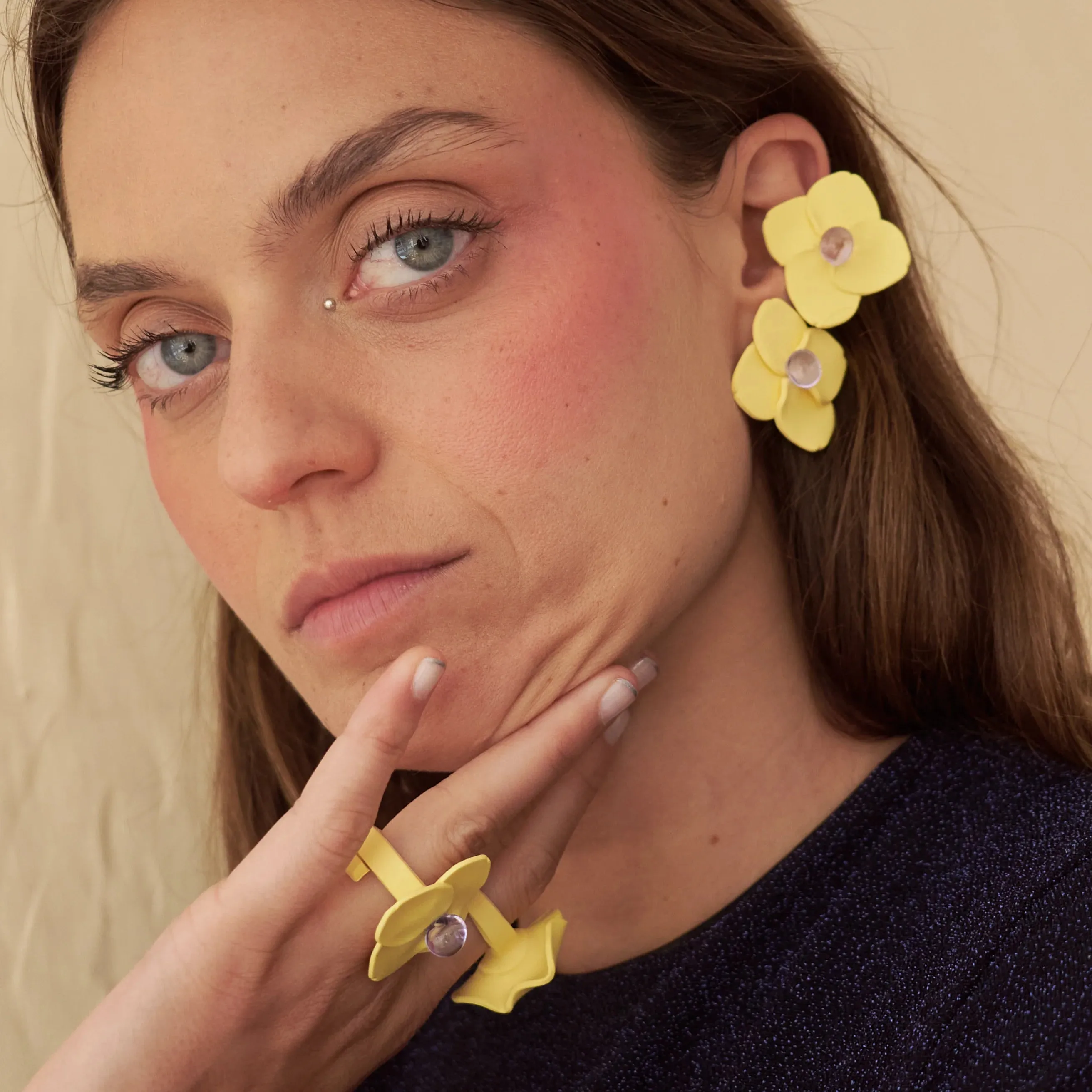 Lucié Flor Earcuff