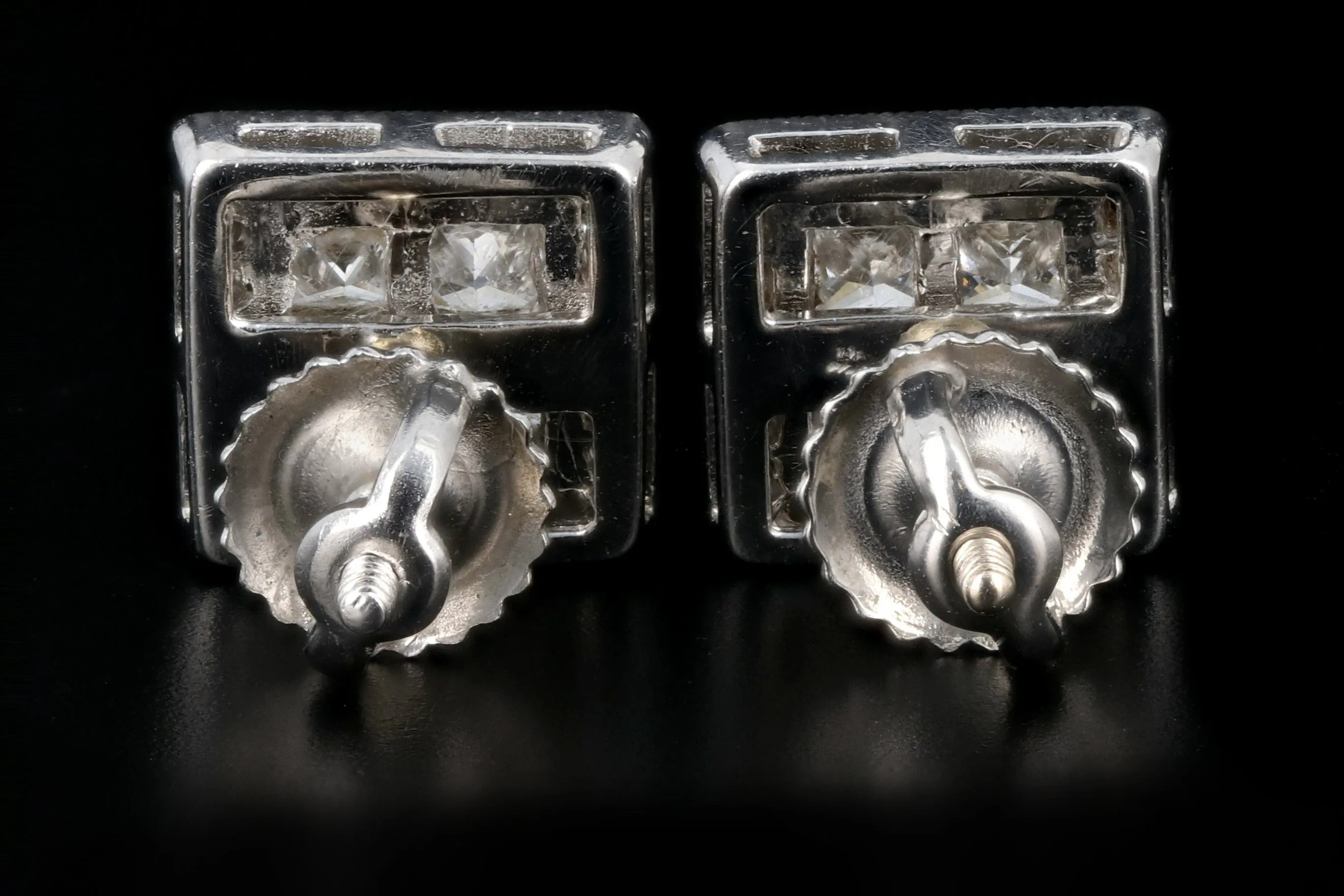 Modern Platinum 1 Carat Round Brilliant Cut Diamond Earrings
