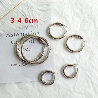 New Minimalist Gold Metal Large Circle Geometric Round Big Hoop Earrings for Women and Girl In Wedding Party Jewelry Style
