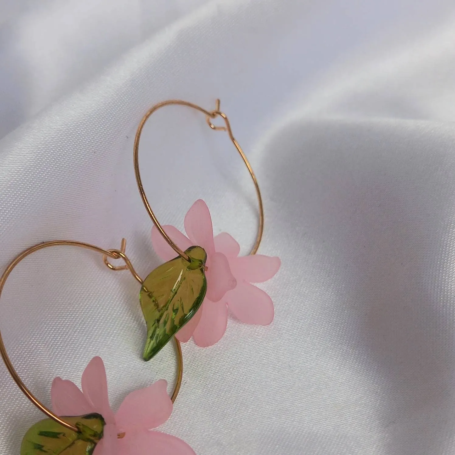 Pink Flower Gold Hoop Earrings - Lightweight Hoop Earrings Flower Earrings,Hoop Earrings In The UK,Cute Earrings,Flower Jewellery In The UK