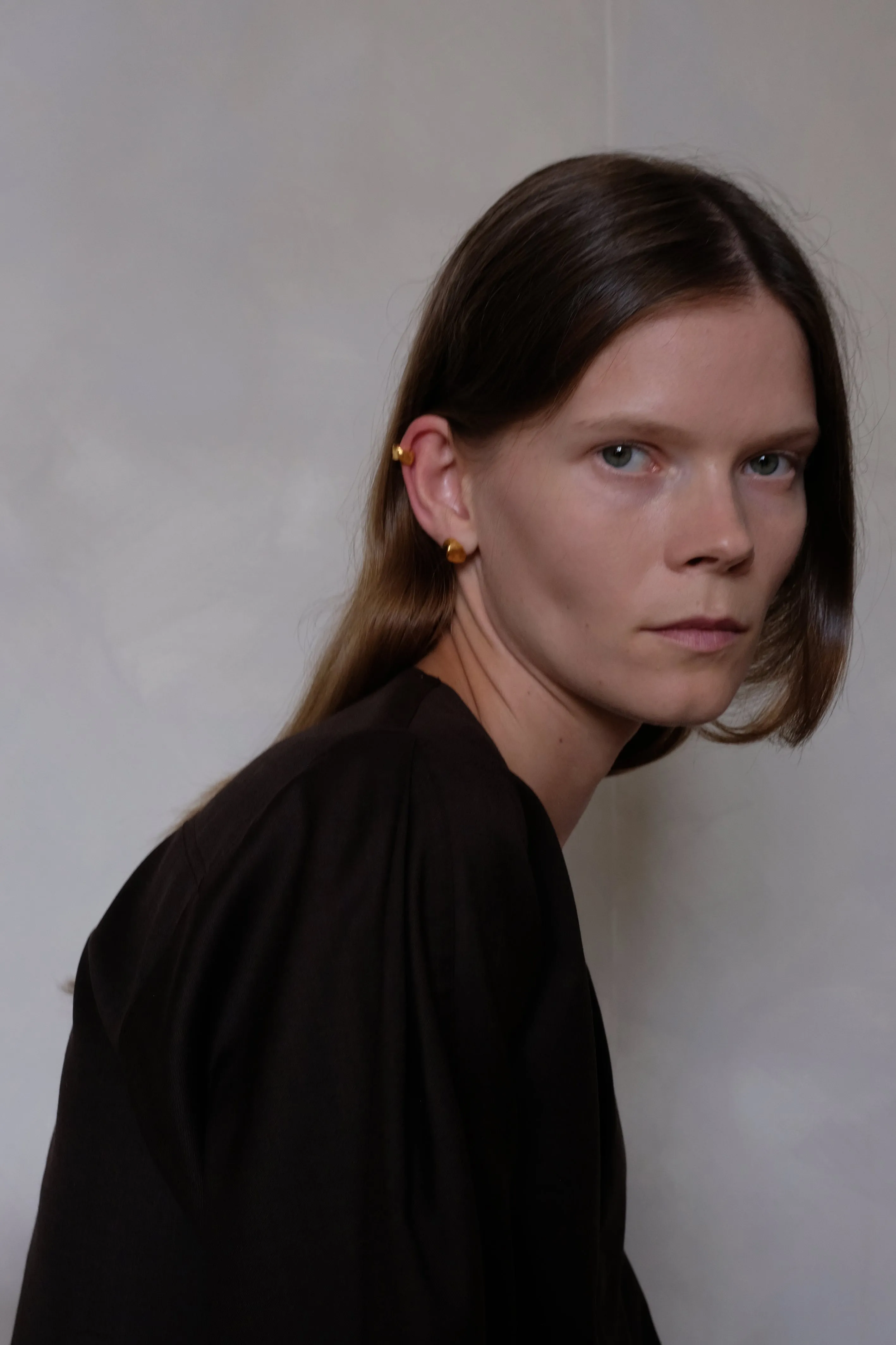 Pistill Ear Cuff