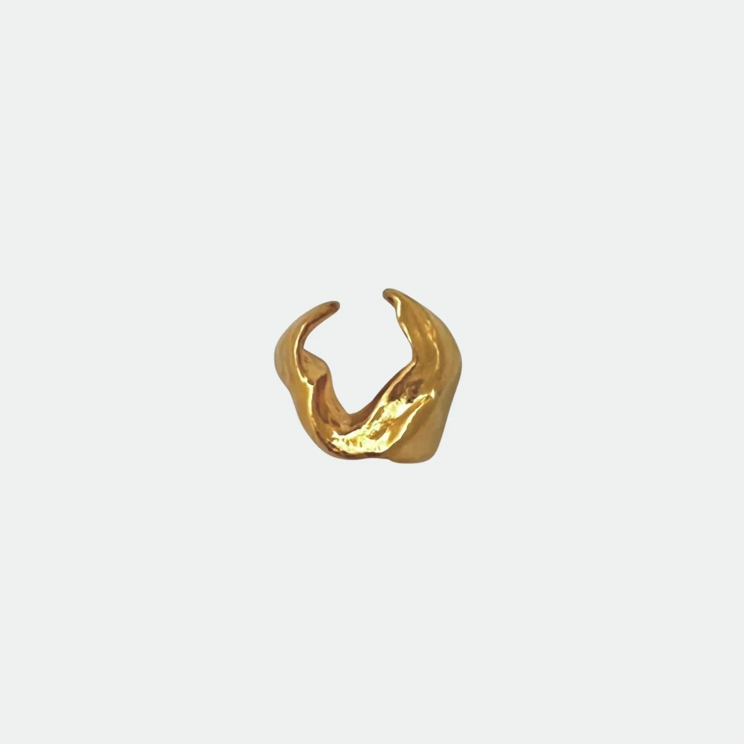 Pistill Ear Cuff