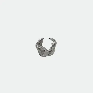 Pistill Ear Cuff