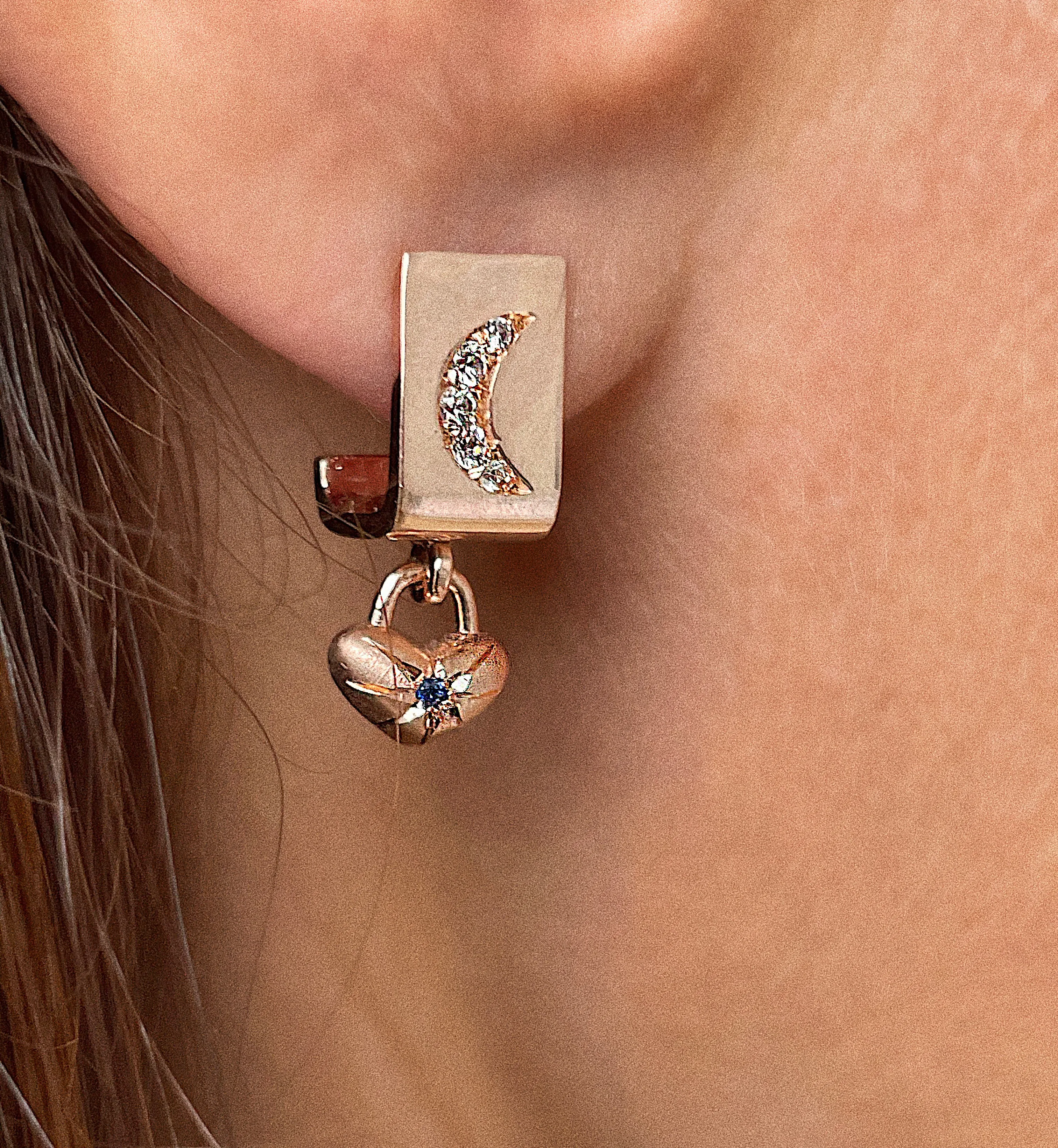 "To the Moon" Sapphires Earrings