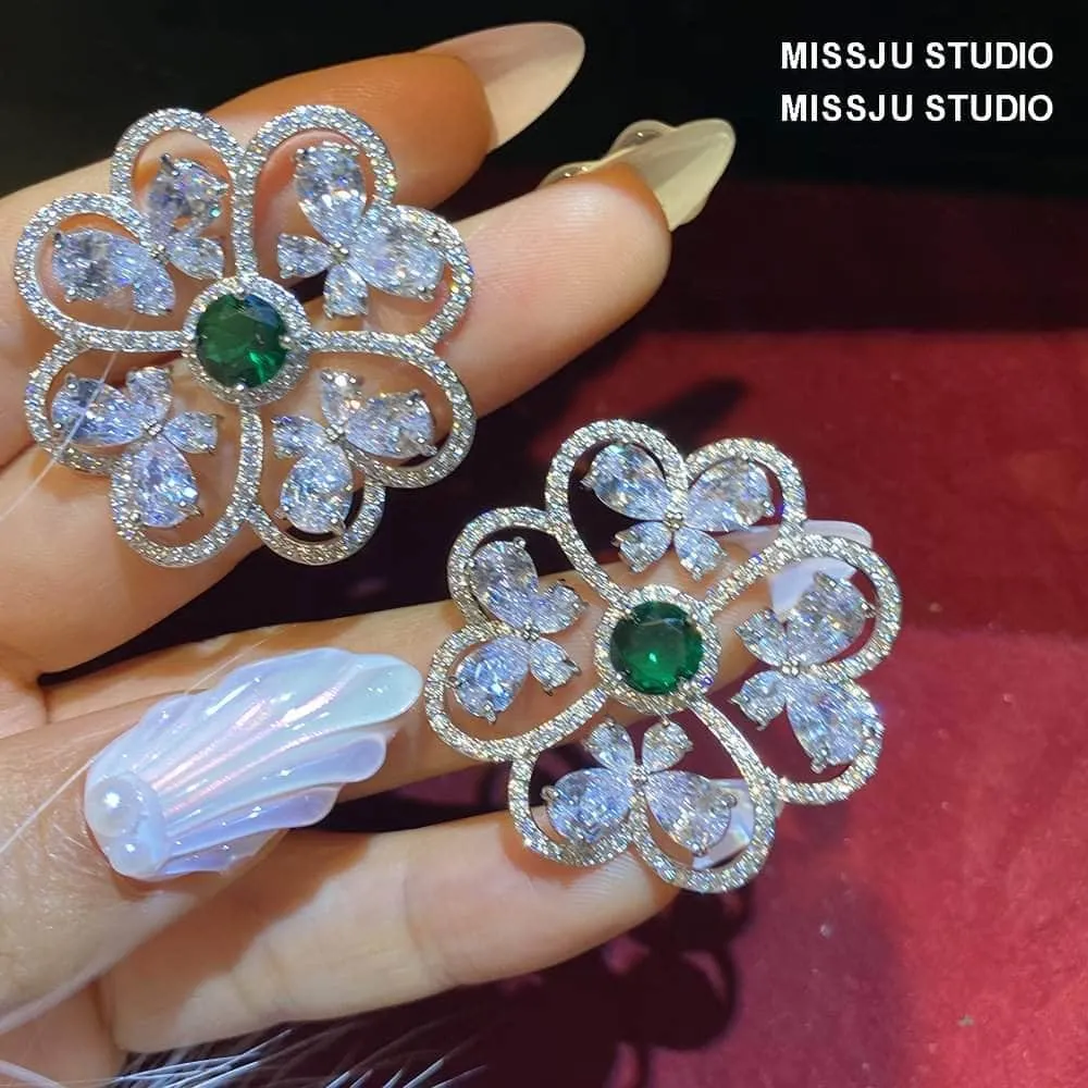 Rhinestone Inlaid Emerald Stone Round Earrings
