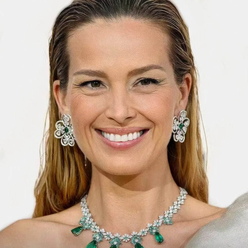 Rhinestone Inlaid Emerald Stone Round Earrings