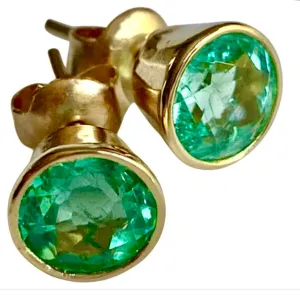 Round Colombian Emerald Stud Earrings 2.00 Carat 18K Gold