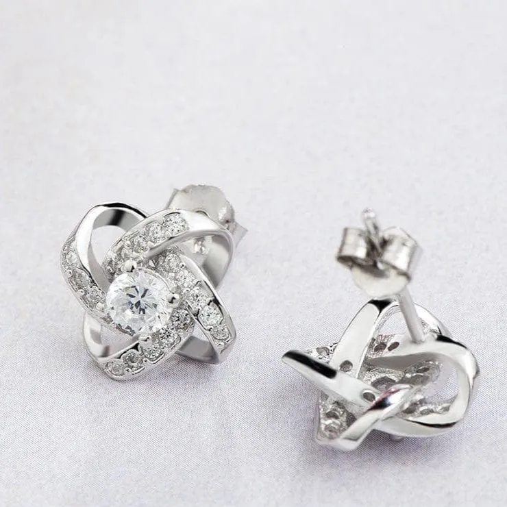 Round Diamond Romantic Four-leaf Clover Earrings