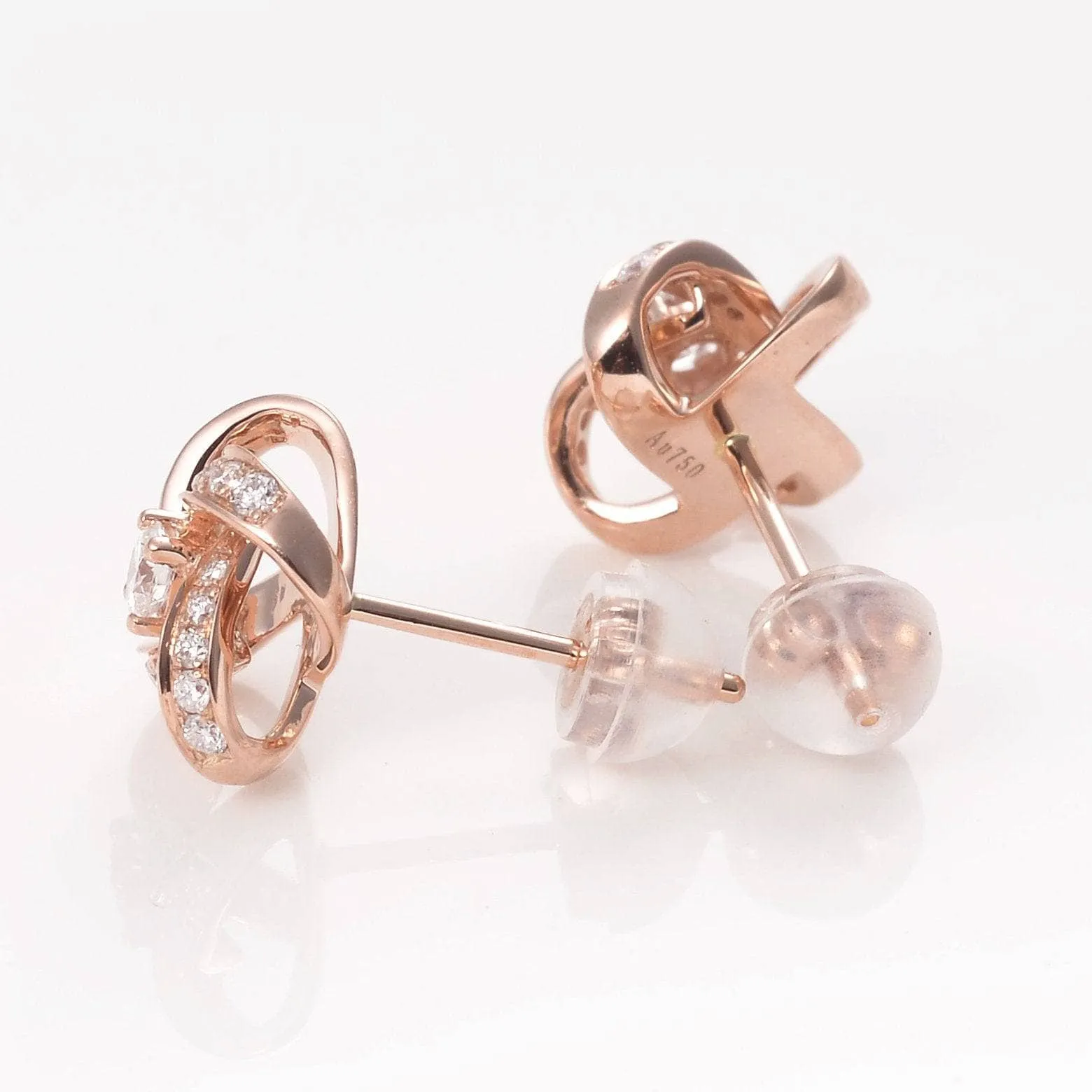 Round Diamond Romantic Four-leaf Clover Earrings