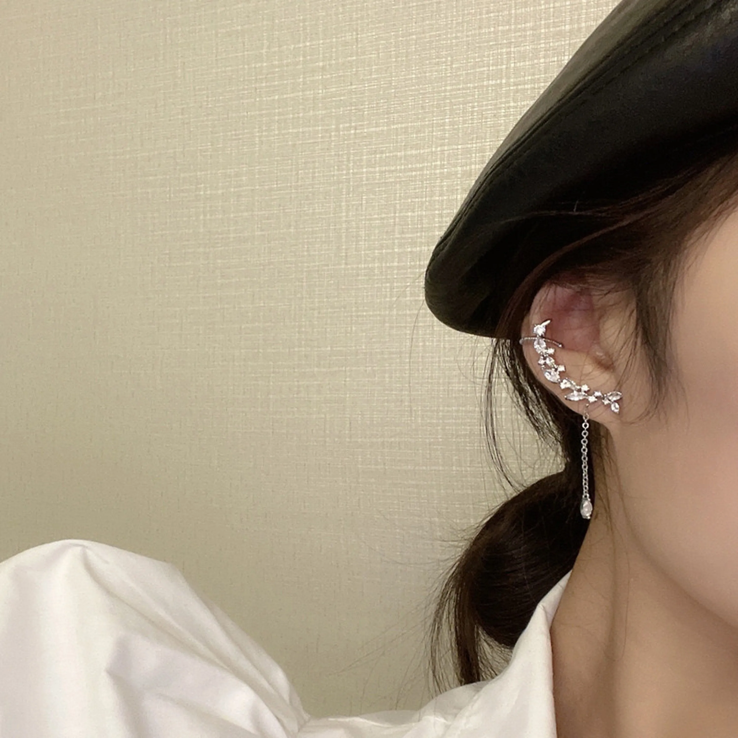 Silver lvy vine cuff climber