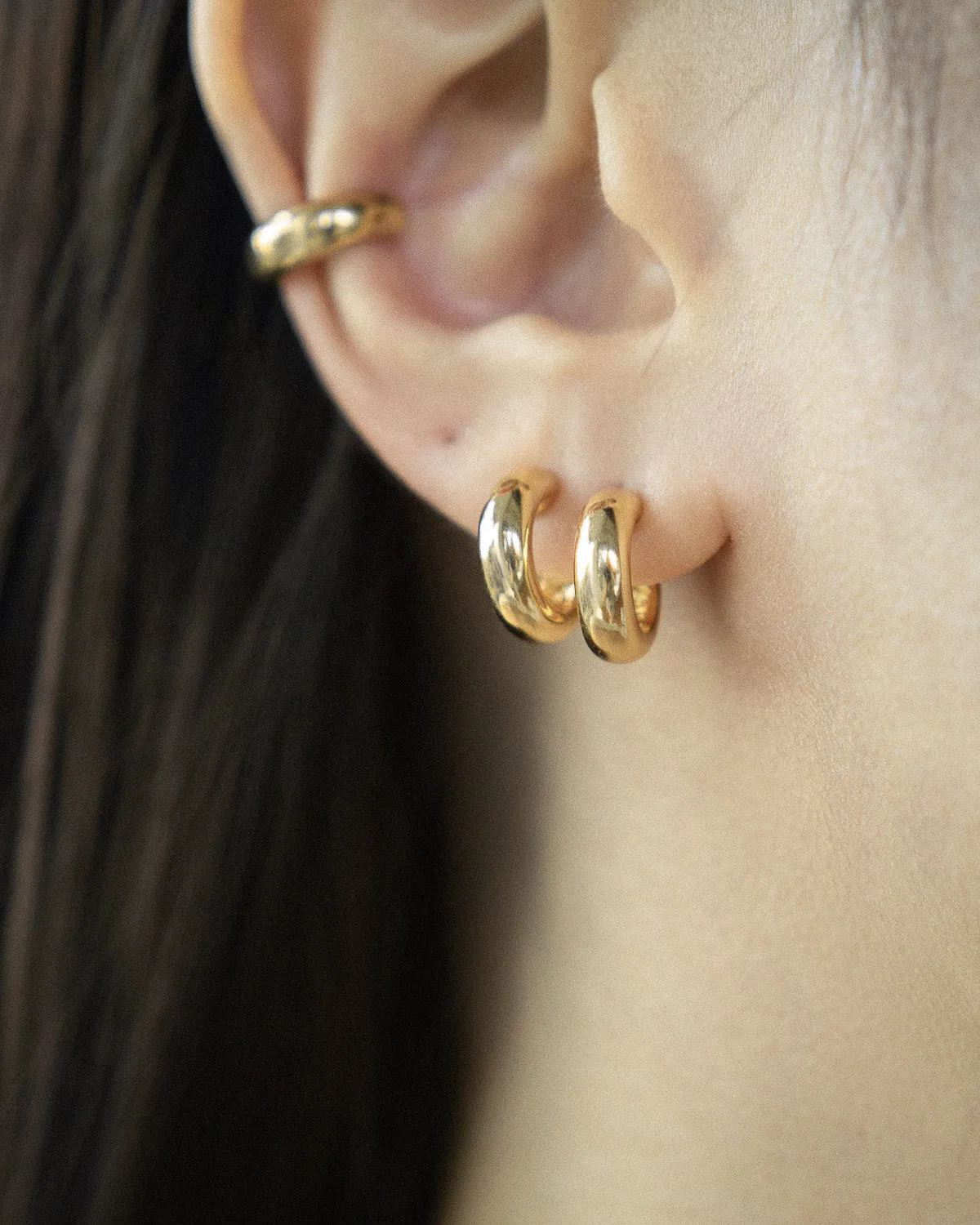 SUZI Hoops in Gold