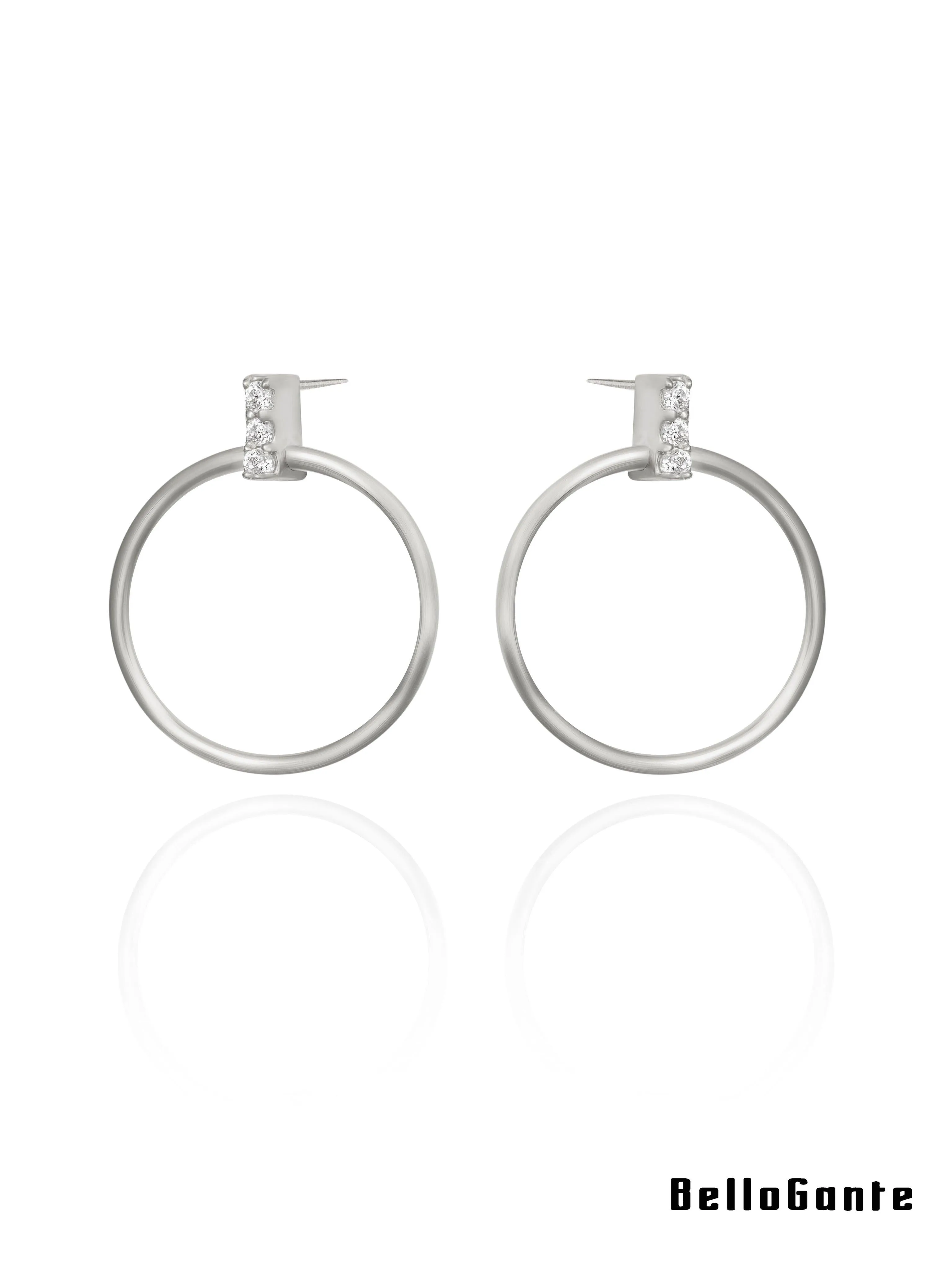 The Diamond Line Circle Earrings