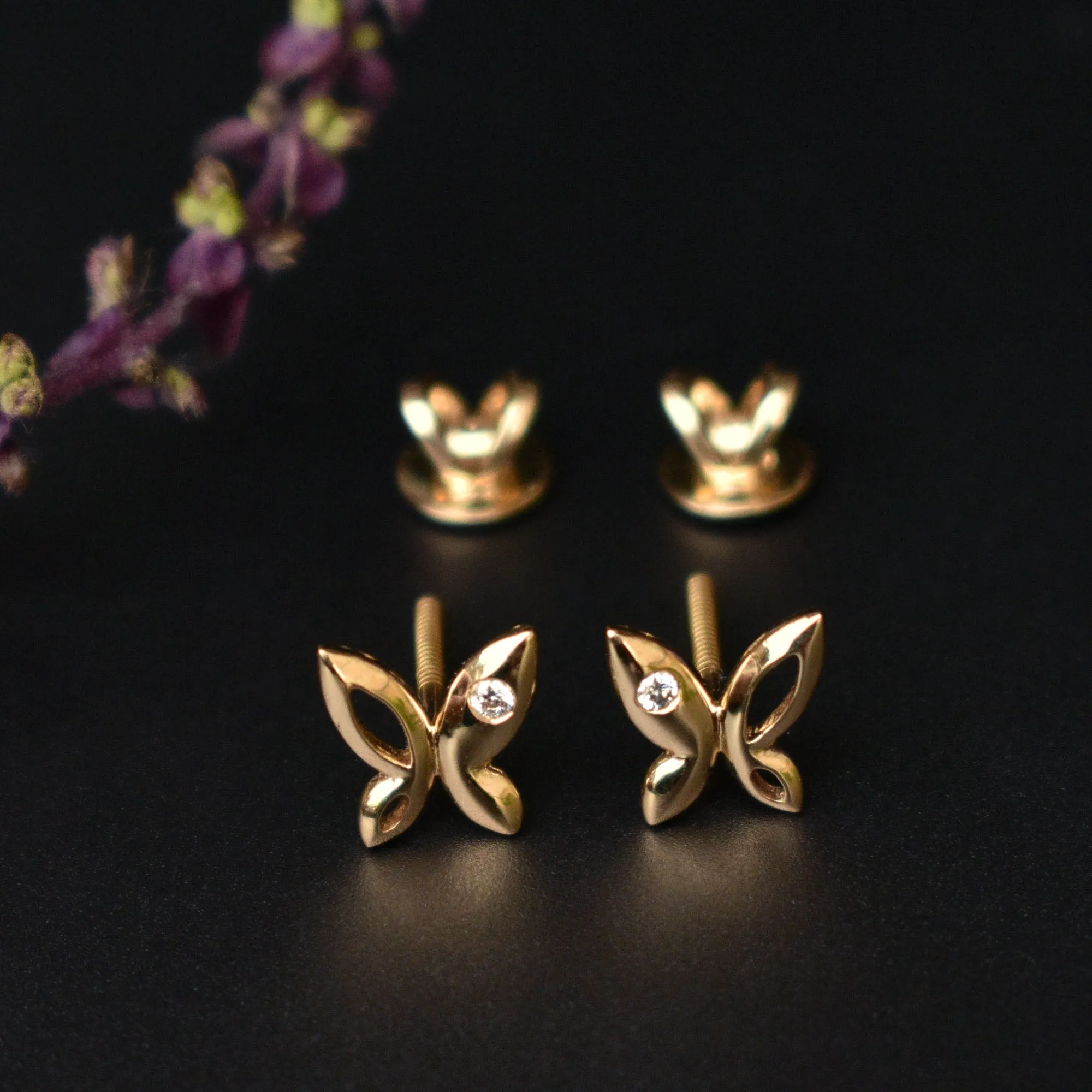 Tiny Butterfly Flush Diamond Ear Stud