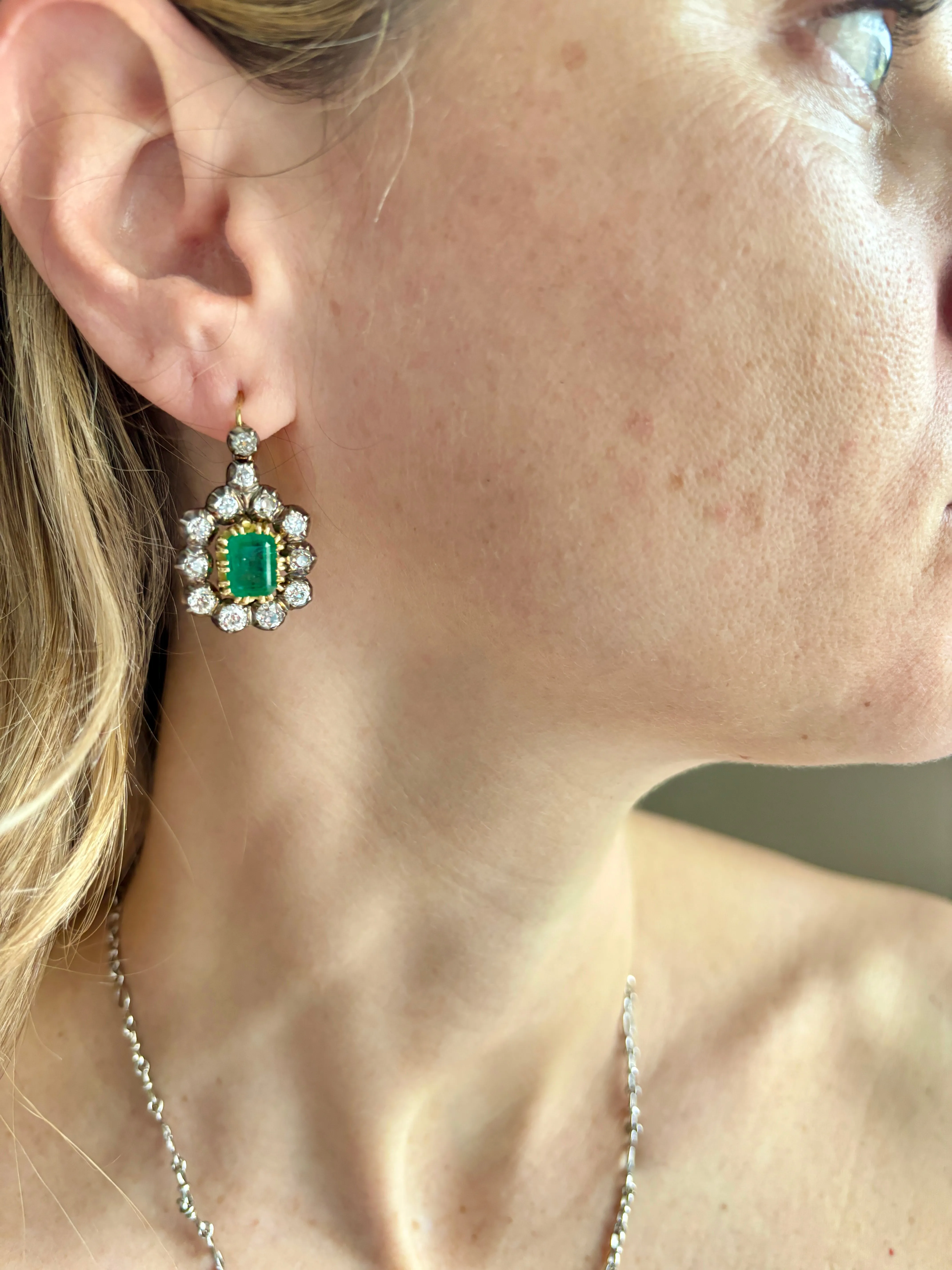 Victorian Certificate Emerald Diamond Gold Drop Earrings, 1900s