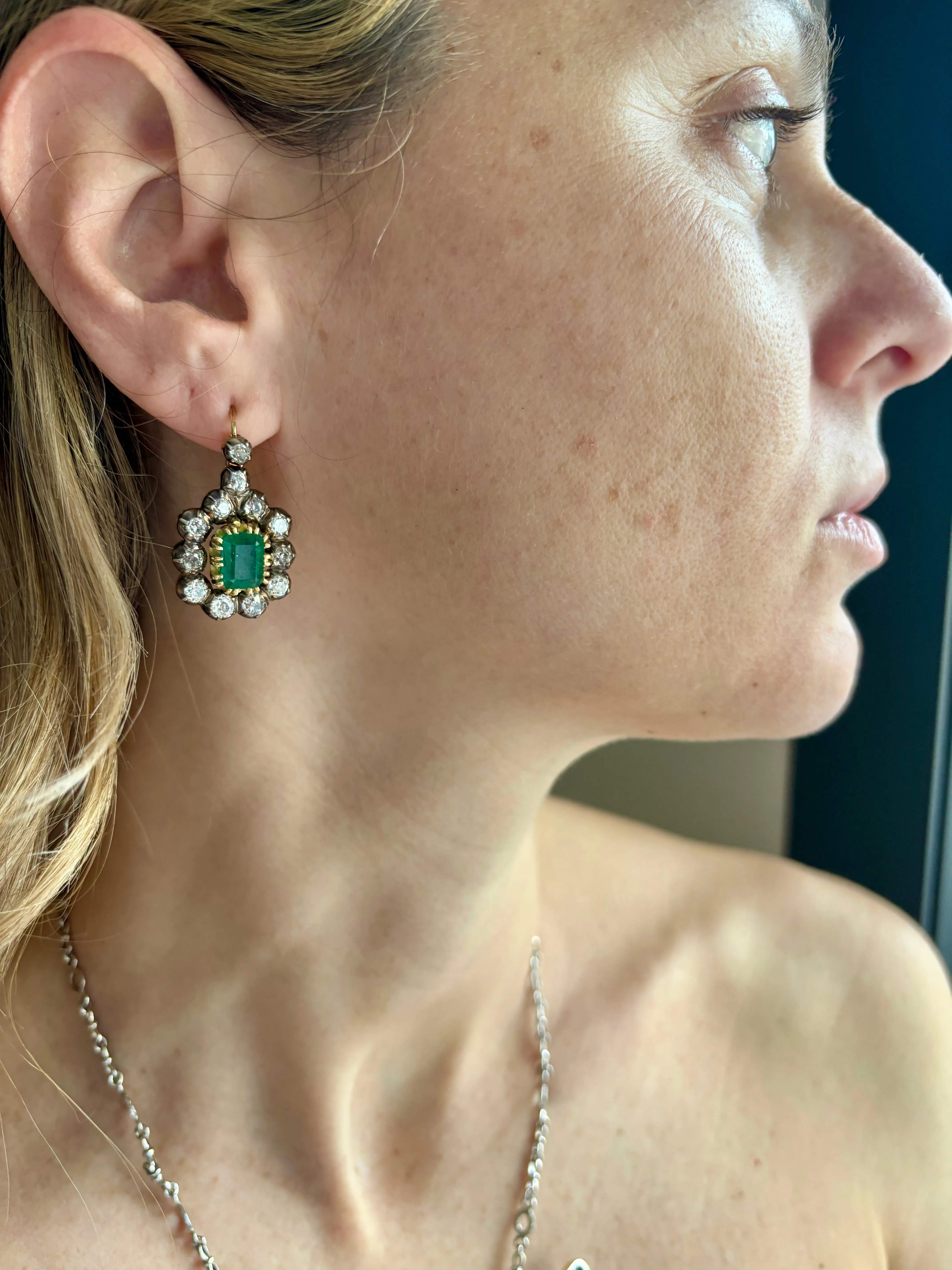 Victorian Certificate Emerald Diamond Gold Drop Earrings, 1900s
