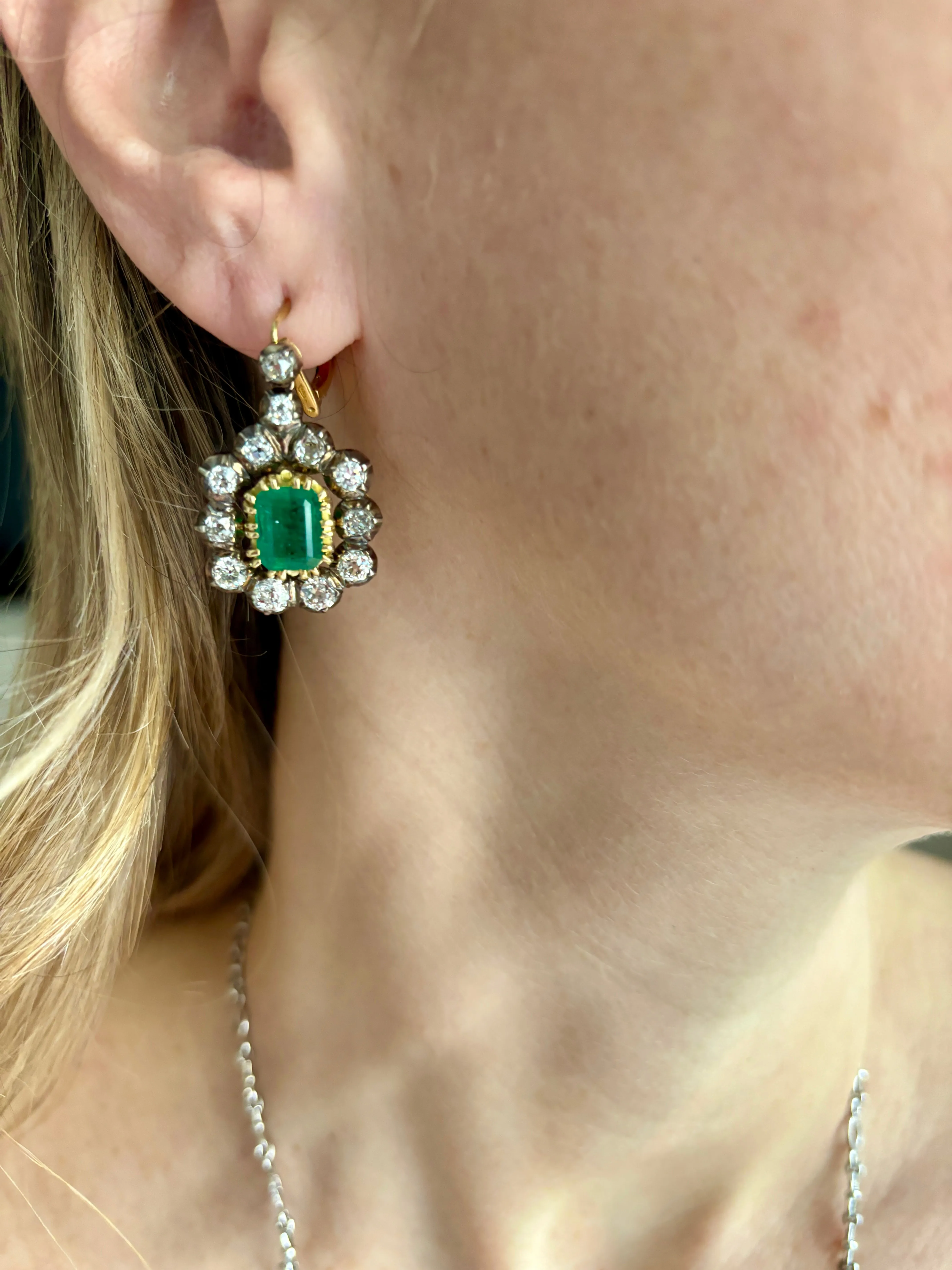 Victorian Certificate Emerald Diamond Gold Drop Earrings, 1900s