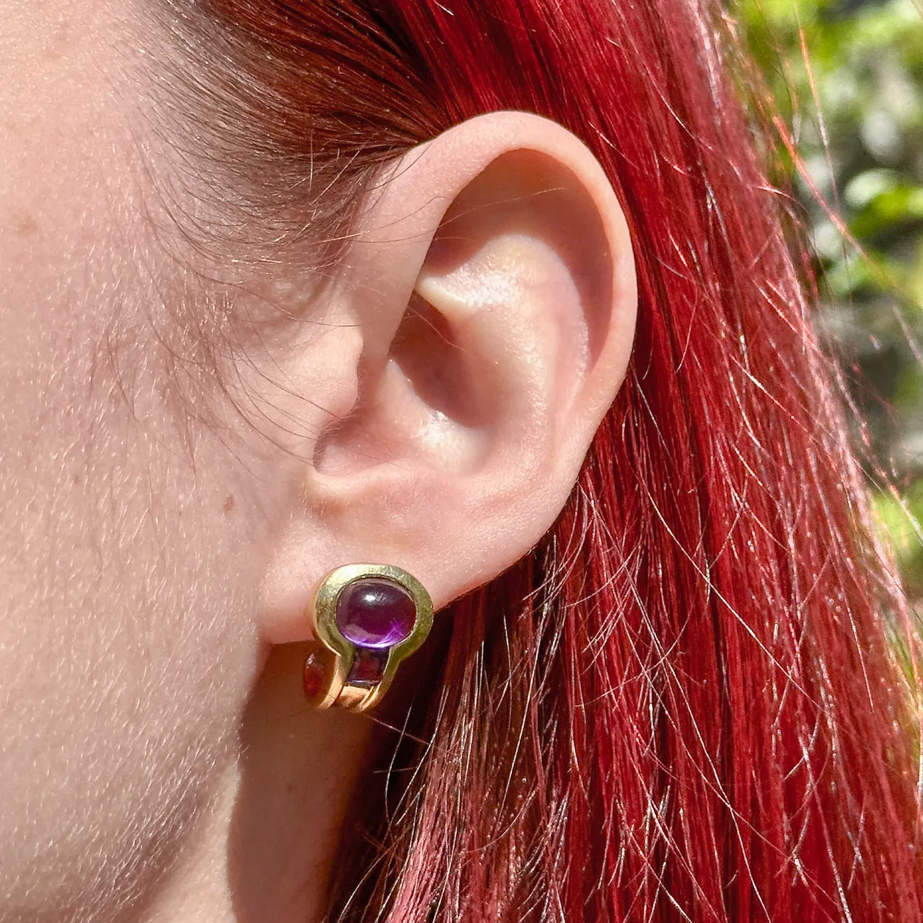 Vintage Amethyst Stud Earrings 18ct Gold