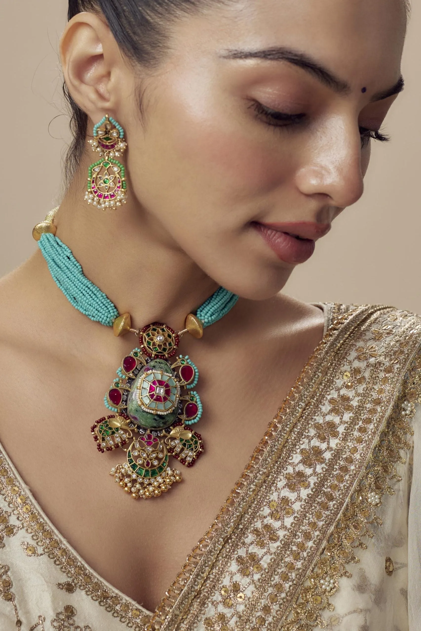 vivinia BY VIDHI MEHRA Morpankh Multi Womens Beaded Short Necklace Set with Pair of Earrings (Freesize)